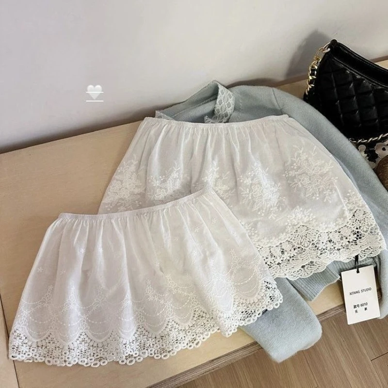 Многослойная юбка в корейском стиле INS, белая, с кружевной отделкой, жаккардовым цветочным узором и оборками, шикарная нижняя юбка-комбинация для платьев, свитеров, верхней одежды
Многослойная юбка в корейском стиле INS, белая, с кружевной отделкой, жаккардовым цветочным узором и оборками, шикарная нижняя юбка-комбинация для платьев, свитеров, верхней одежды