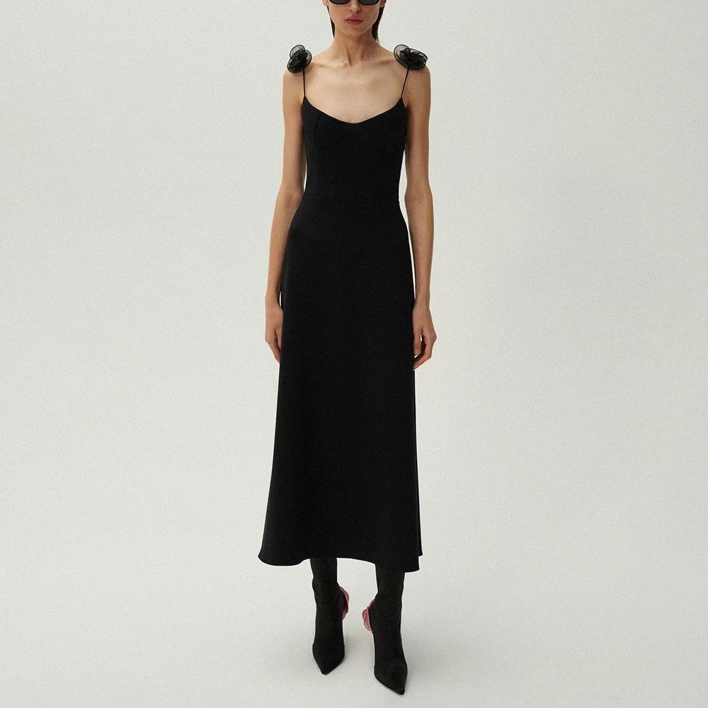 2024 Summer New Women's Dress Y2k Handmade Flower Decoration Waist Slim Fashion Temperament V-Neck Sleeveless Halter Dress
2024 Summer New Women's Dress Y2k Handmade Flower Decoration Waist Slim Fashion Temperament V-Neck Sleeveless Halter Dress