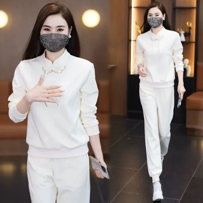 Women's Spring Casual Sports Suit 2025 Autumn Chinese New Style Fashion Button Sweater Tops and Pants Warehouse 2 Two Piece Sets
Women's Spring Casual Sports Suit 2025 Autumn Chinese New Style Fashion Button Sweater Tops and Pants Warehouse 2 Two Piece Sets