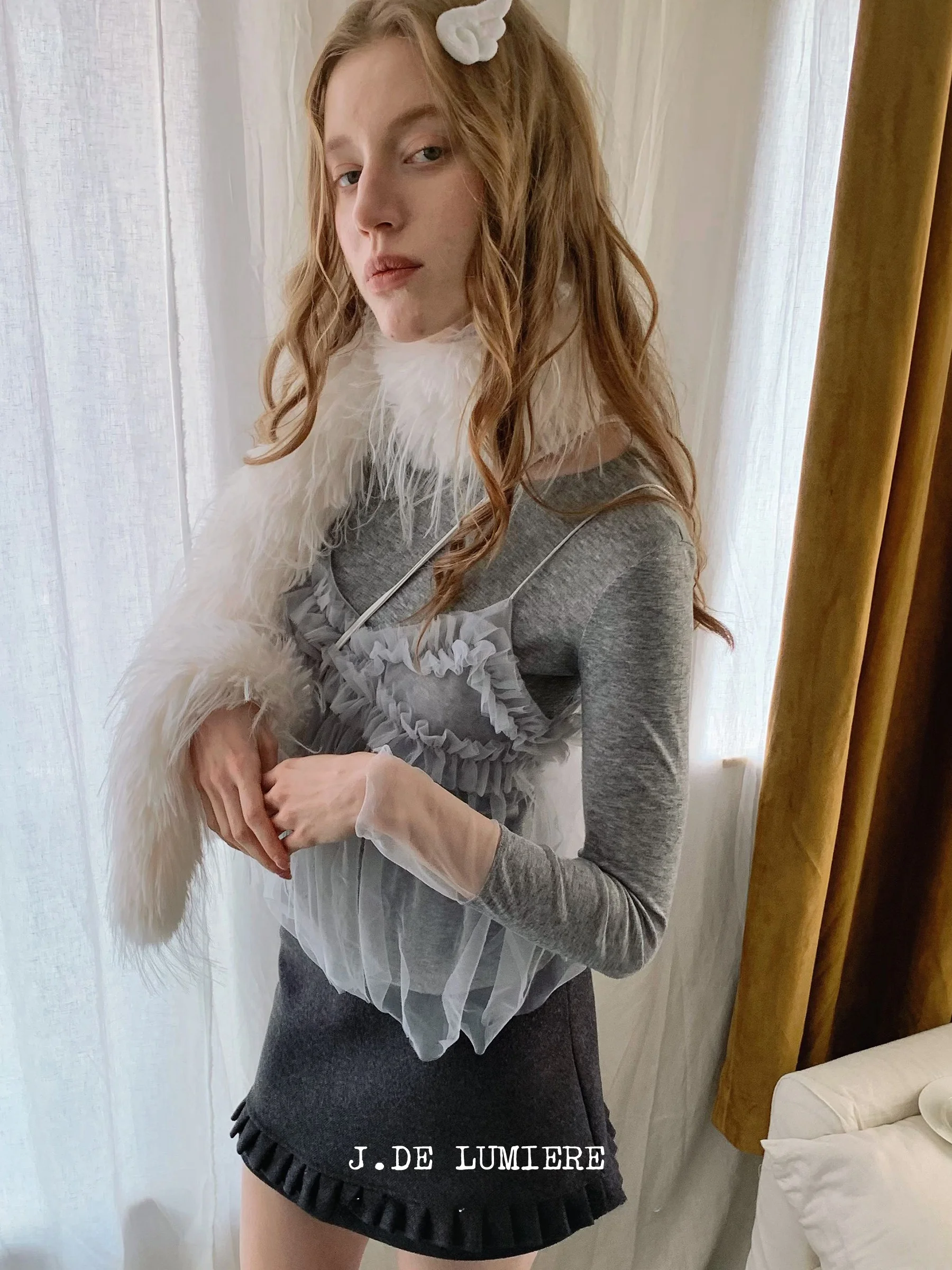 JDE Early Spring Layering Strap Vest Mesh Top Women's Unique Design Long Sleeve T-Shirt Two-Piece Set Casual Style Gathered
JDE Early Spring Layering Strap Vest Mesh Top Women's Unique Design Long Sleeve T-Shirt Two-Piece Set Casual Style Gathered