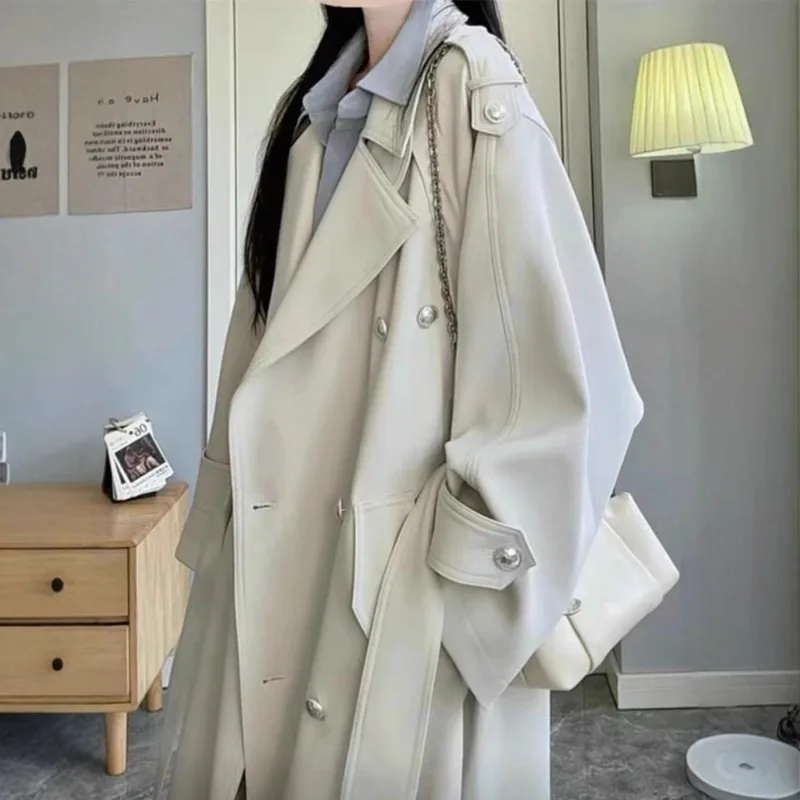 Весенне-осенний женский модный однотонный плащ-тренч на завязках, ветровка с длинными рукавами, женское пальто средней длины
Весенне-осенний женский модный однотонный плащ-тренч на завязках, ветровка с длинными рукавами, женское пальто средней длины