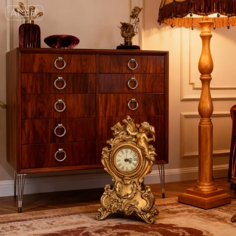 Настольные часы с римским циферблатом из смолы, ретро-часы, украшения для офисного стола, декоративные элементы, декор в скандинавском стиле, аксессуары для дома
Настольные часы с римским циферблатом из смолы, ретро-часы, украшения для офисного стола, декоративные элементы, декор в скандинавском стиле, аксессуары для дома