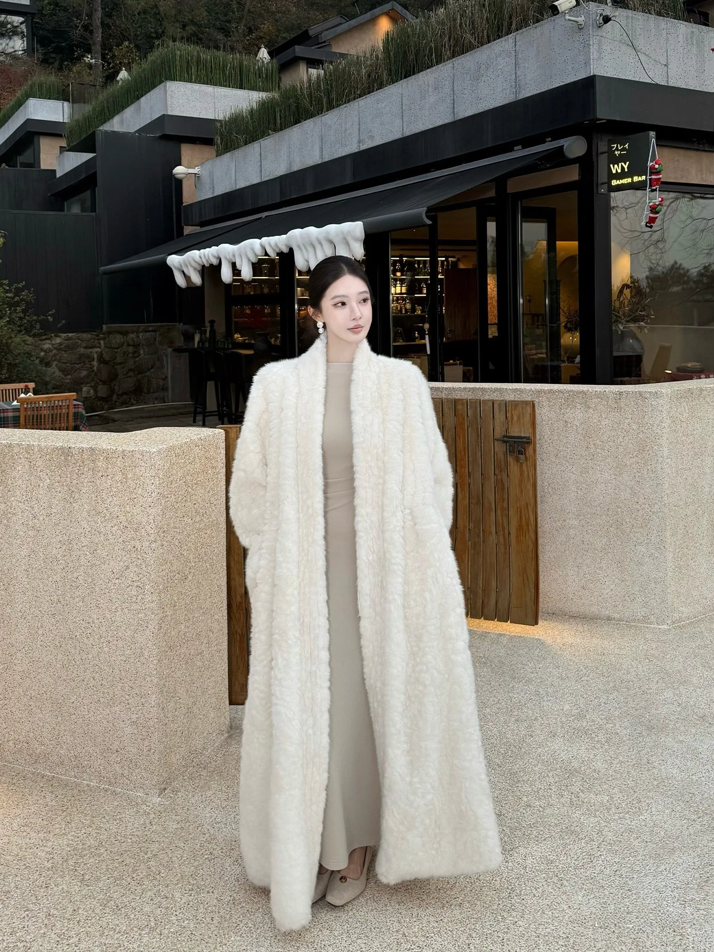 Alin Angel Sheep Long Fluffy Fur Jacket Women's Winter Loose White Plush Coat Polyester Fiber Thickened Long Sleeve Coat
Alin Angel Sheep Long Fluffy Fur Jacket Women's Winter Loose White Plush Coat Polyester Fiber Thickened Long Sleeve Coat