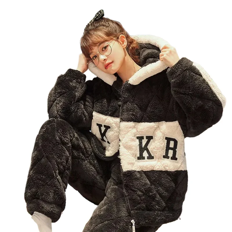 New Women Coral Velvet Thickened with Velvet Three Layer Cotton Super Thick Zipper Outside The Winter A Pajamas Suit Sleepwear
New Women Coral Velvet Thickened with Velvet Three Layer Cotton Super Thick Zipper Outside The Winter A Pajamas Suit Sleepwear