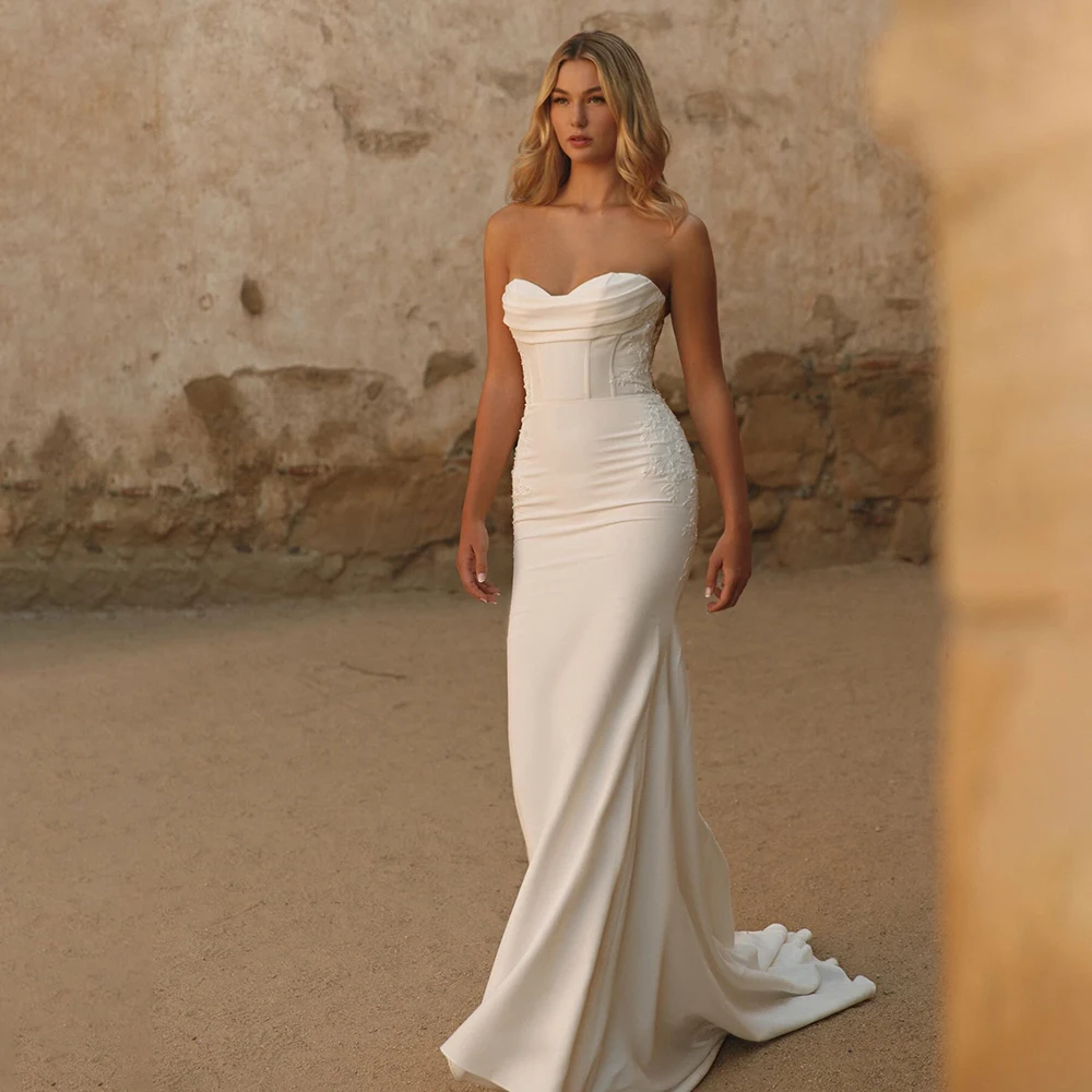 Customized Luxury Strapless Lace For Top Sleeveless Wedding Dress Back See Through Zipper Buttons Woman Evening Dresses
Customized Luxury Strapless Lace For Top Sleeveless Wedding Dress Back See Through Zipper Buttons Woman Evening Dresses