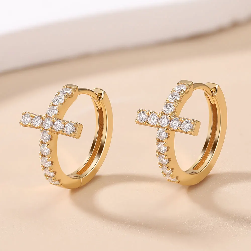 Серьги-кольца M-JAJA с муассанитом и крестом, из стерлингового серебра S925, позолоченные 18-каратным золотом, для женщин, ювелирный набор, подарки для вечеринок
Серьги-кольца M-JAJA с муассанитом и крестом, из стерлингового серебра S925, позолоченные 18-каратным золотом, для женщин, ювелирный набор, подарки для вечеринок