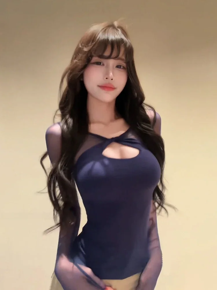 Sexy Long Sleeve Knot Neck Hollow out Base Shirt for Women Slim Fit Spring Summer Trendy Hot Girl Underwear Top Ladies Fashion
Sexy Long Sleeve Knot Neck Hollow out Base Shirt for Women Slim Fit Spring Summer Trendy Hot Girl Underwear Top Ladies Fashion