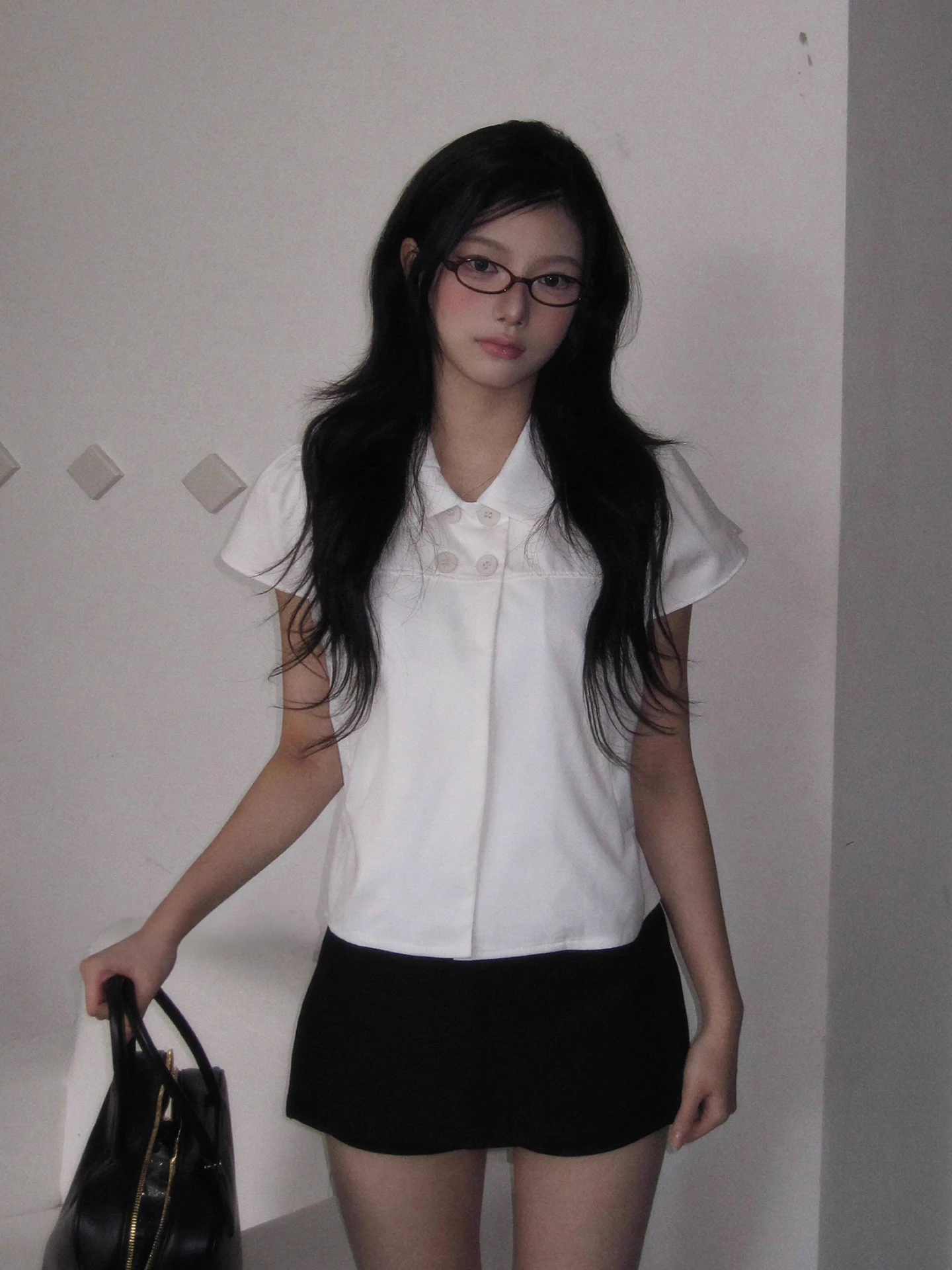 Liliang Retro Style Short Sleeve Shirt Women's Summer New Style Doll Collar Four Buttons Breathable Polyester Fiber Casual Top
Liliang Retro Style Short Sleeve Shirt Women's Summer New Style Doll Collar Four Buttons Breathable Polyester Fiber Casual Top