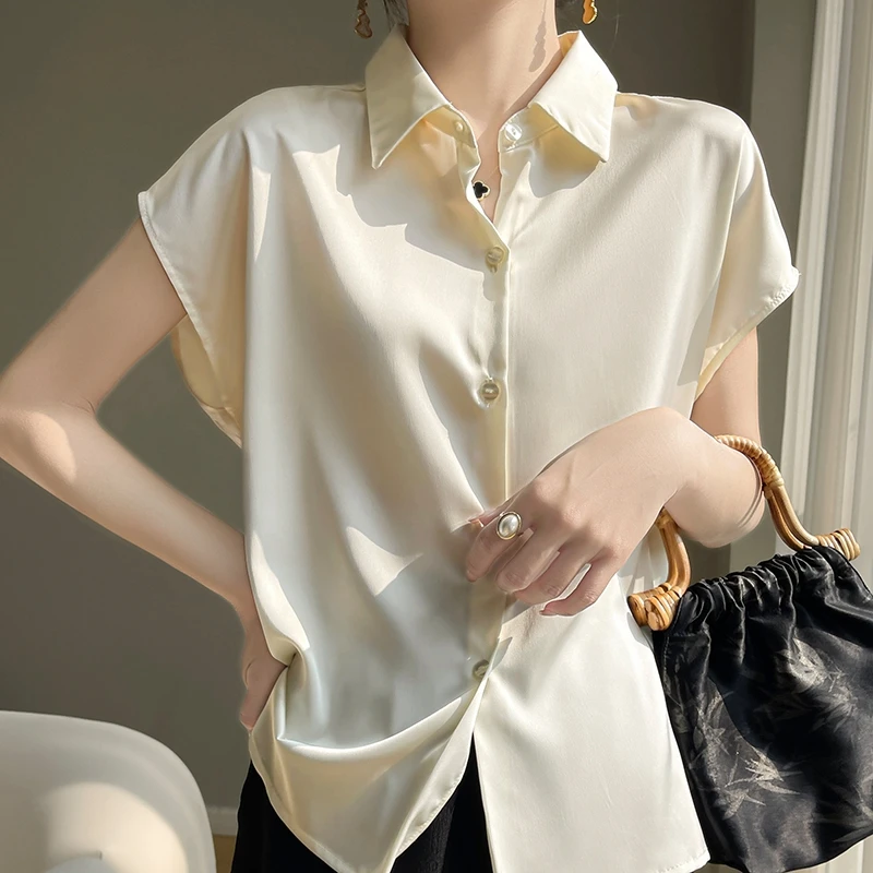 Women's T-shirt Summer New Silk Short Sleeve Casual Satin Blouse POLO Collar Satin Tops Ladies Clothes Loose Cardigan Tees
Women's T-shirt Summer New Silk Short Sleeve Casual Satin Blouse POLO Collar Satin Tops Ladies Clothes Loose Cardigan Tees