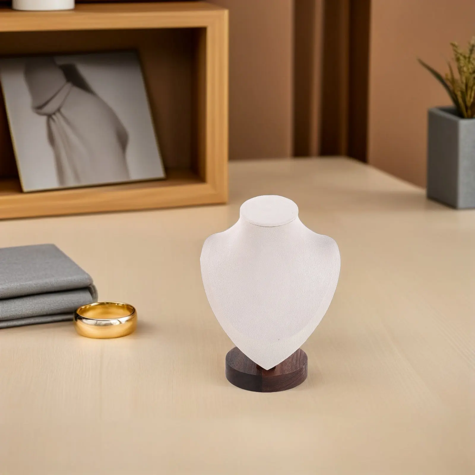 Walnut Necklace Stand Wood Jewelry Display Bust Mannequin Style Ergonomic Contour for Necklaces Bracelets Organizing Home Craft
Walnut Necklace Stand Wood Jewelry Display Bust Mannequin Style Ergonomic Contour for Necklaces Bracelets Organizing Home Craft