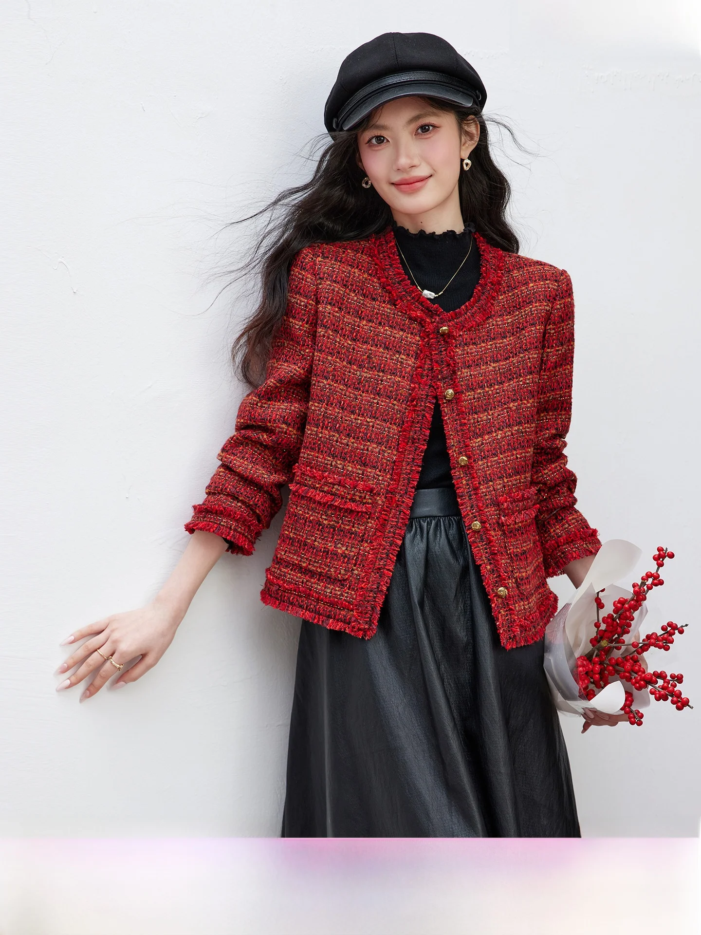 Fashionable Casual Red Short Coat Women's Spring New Coarse Tweed New Year's War Robe Elegant Top Button Pocket Polyester Fiber
Fashionable Casual Red Short Coat Women's Spring New Coarse Tweed New Year's War Robe Elegant Top Button Pocket Polyester Fiber