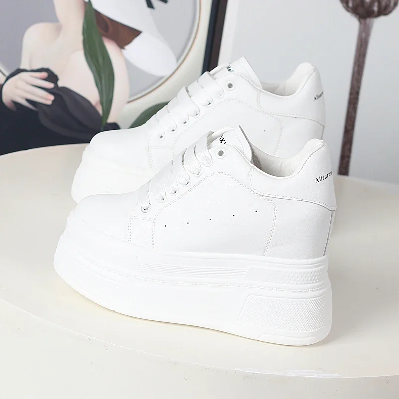 Muffin 12cm Thick Bottom Small White Shoes Women's Inner Increase Casual Shoes Super High Heel Thin Lace-up Single Shoes
Muffin 12cm Thick Bottom Small White Shoes Women's Inner Increase Casual Shoes Super High Heel Thin Lace-up Single Shoes