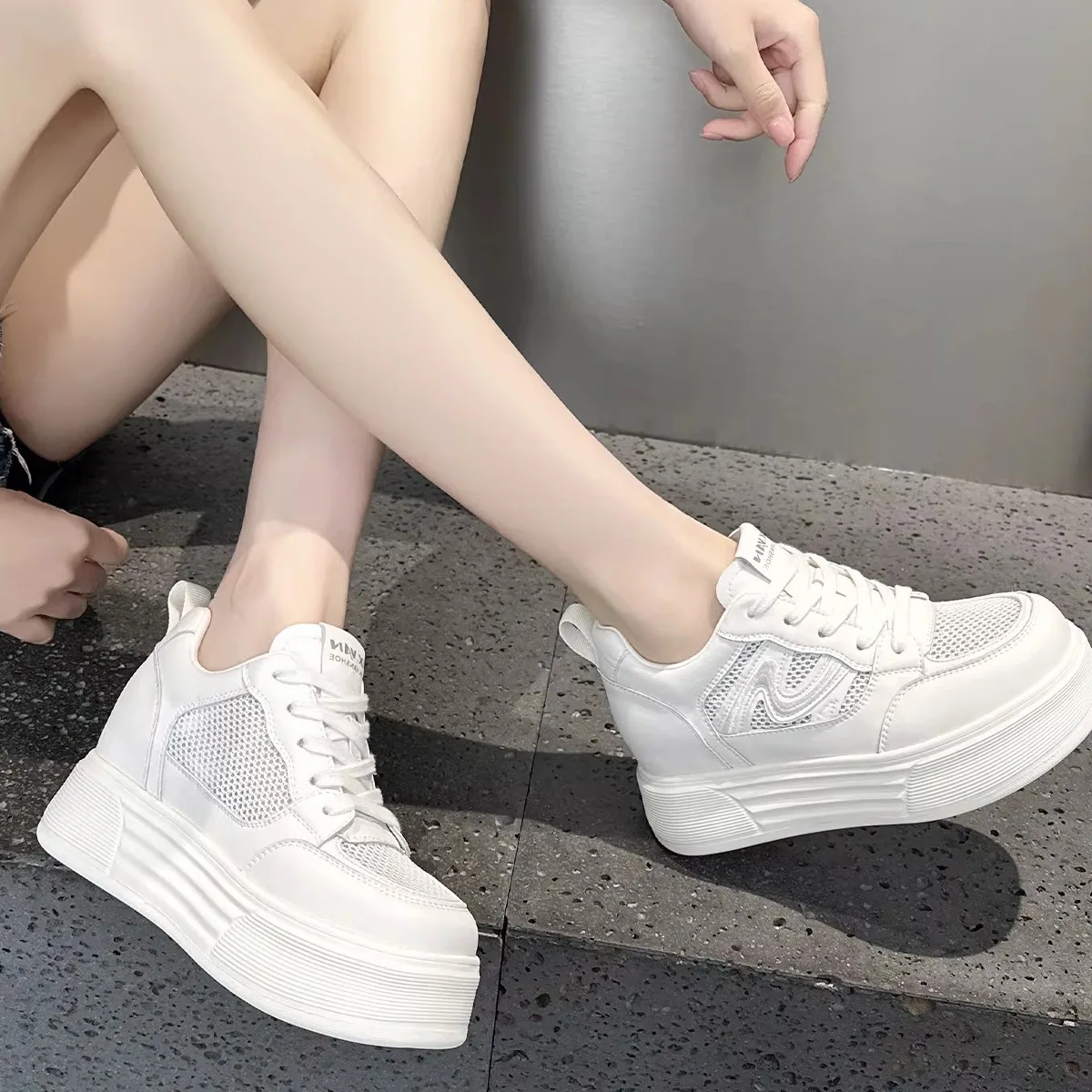 Women's Casual Thick Bottom Sneakers Breathable Leather Mesh Upgraded Version Summer Fashion Low Top Glueing Process Shoes
Women's Casual Thick Bottom Sneakers Breathable Leather Mesh Upgraded Version Summer Fashion Low Top Glueing Process Shoes