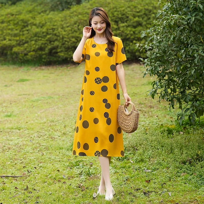 Summer mother's cotton short-sleeved dress artificial cotton over the knee loose outer skirt
Summer mother's cotton short-sleeved dress artificial cotton over the knee loose outer skirt