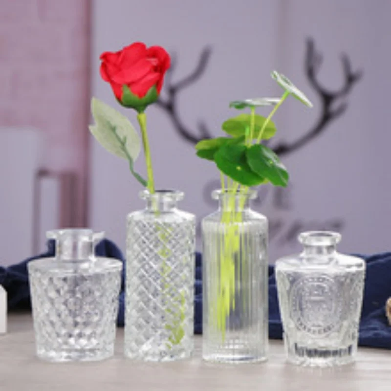 1PCS 100/150ML cylindrical Glass Aromatherapy Bottle French Vintage Relief Glass Bottle for DesktopDecoration Photo Ornaments
1PCS 100/150ML cylindrical Glass Aromatherapy Bottle French Vintage Relief Glass Bottle for DesktopDecoration Photo Ornaments