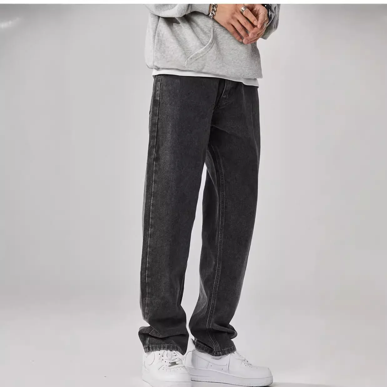 Four Seasons New Fashion Men's Casual Trendy Washed Vintage American Loose Jeans Pants Straight Wide Leg Denim Trousers Male
Four Seasons New Fashion Men's Casual Trendy Washed Vintage American Loose Jeans Pants Straight Wide Leg Denim Trousers Male