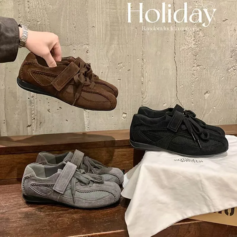 Retro Women's Shoes Exquisite Lace Moral Training Shoes for Woman Comfortable Sports Leisure Shoe Designer Shoes Zapatos Mujer
Retro Women's Shoes Exquisite Lace Moral Training Shoes for Woman Comfortable Sports Leisure Shoe Designer Shoes Zapatos Mujer