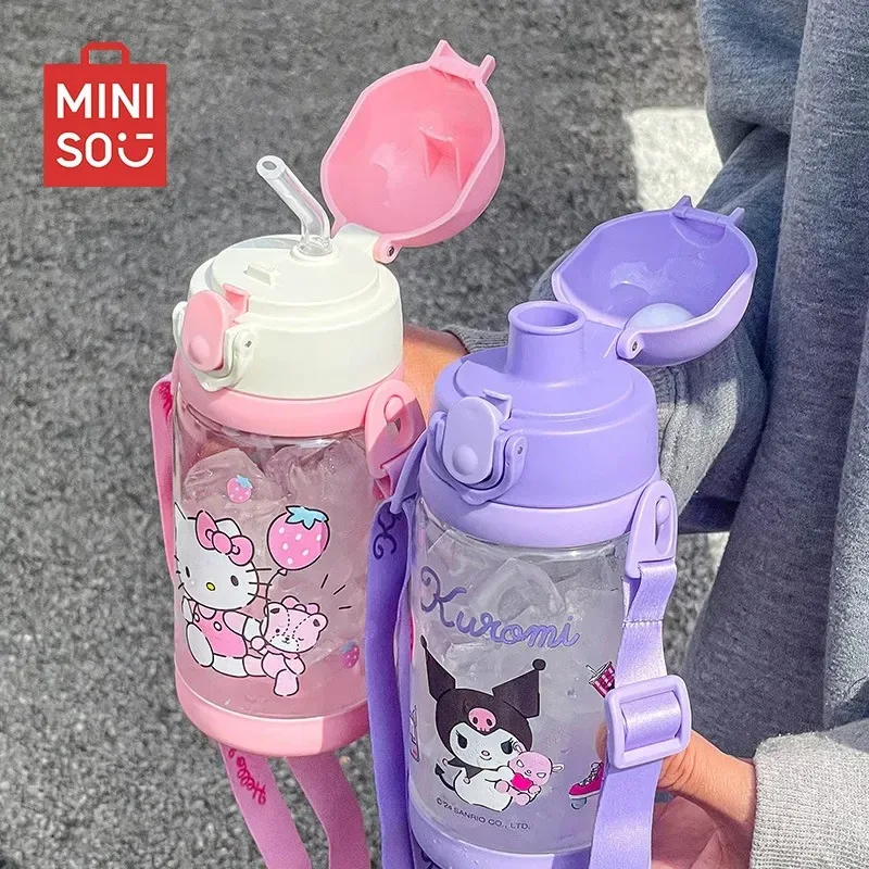 MINISO Sanrio Hello Kitty Kuromi Leak-Proof Water Bottle Portable Sport Water Cup with Adjustable Strap Summer Student Straw Cup
MINISO Sanrio Hello Kitty Kuromi Leak-Proof Water Bottle Portable Sport Water Cup with Adjustable Strap Summer Student Straw Cup