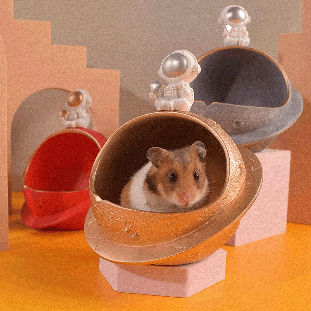 1pc Resin Hamster Nest Astronaut Design Summer Cool Bed Pet Cooling House For Small Pets Easy Clean Smooth Surface Pet Supplies
1pc Resin Hamster Nest Astronaut Design Summer Cool Bed Pet Cooling House For Small Pets Easy Clean Smooth Surface Pet Supplies