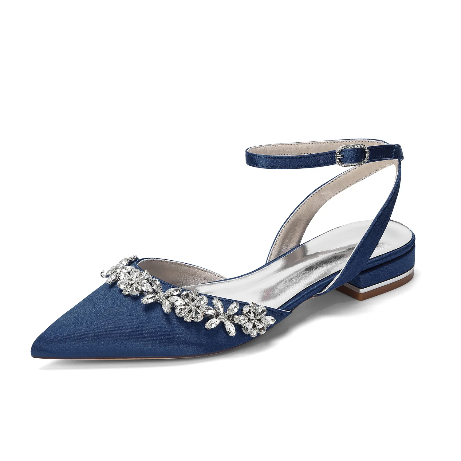 Spring and summer new pointed silk rhinestone chain square heel low heel wedding shoes banquet large size flat women's sandals
Spring and summer new pointed silk rhinestone chain square heel low heel wedding shoes banquet large size flat women's sandals