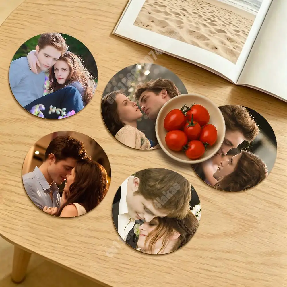 The T-Twilight S-Saga Round Coaster for Drink Cup Twilight Modern Workspace Touch Dining Table Bella Edward Jacob
The T-Twilight S-Saga Round Coaster for Drink Cup Twilight Modern Workspace Touch Dining Table Bella Edward Jacob