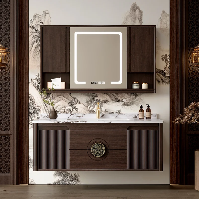 Комбинированный шкаф для ванной комнаты с интегрированной раковиной, тумба из массива дерева с бесшовной керамической столешницей из орехового дерева.
Комбинированный шкаф для ванной комнаты с интегрированной раковиной, тумба из массива дерева с бесшовной керамической столешницей из орехового дерева.