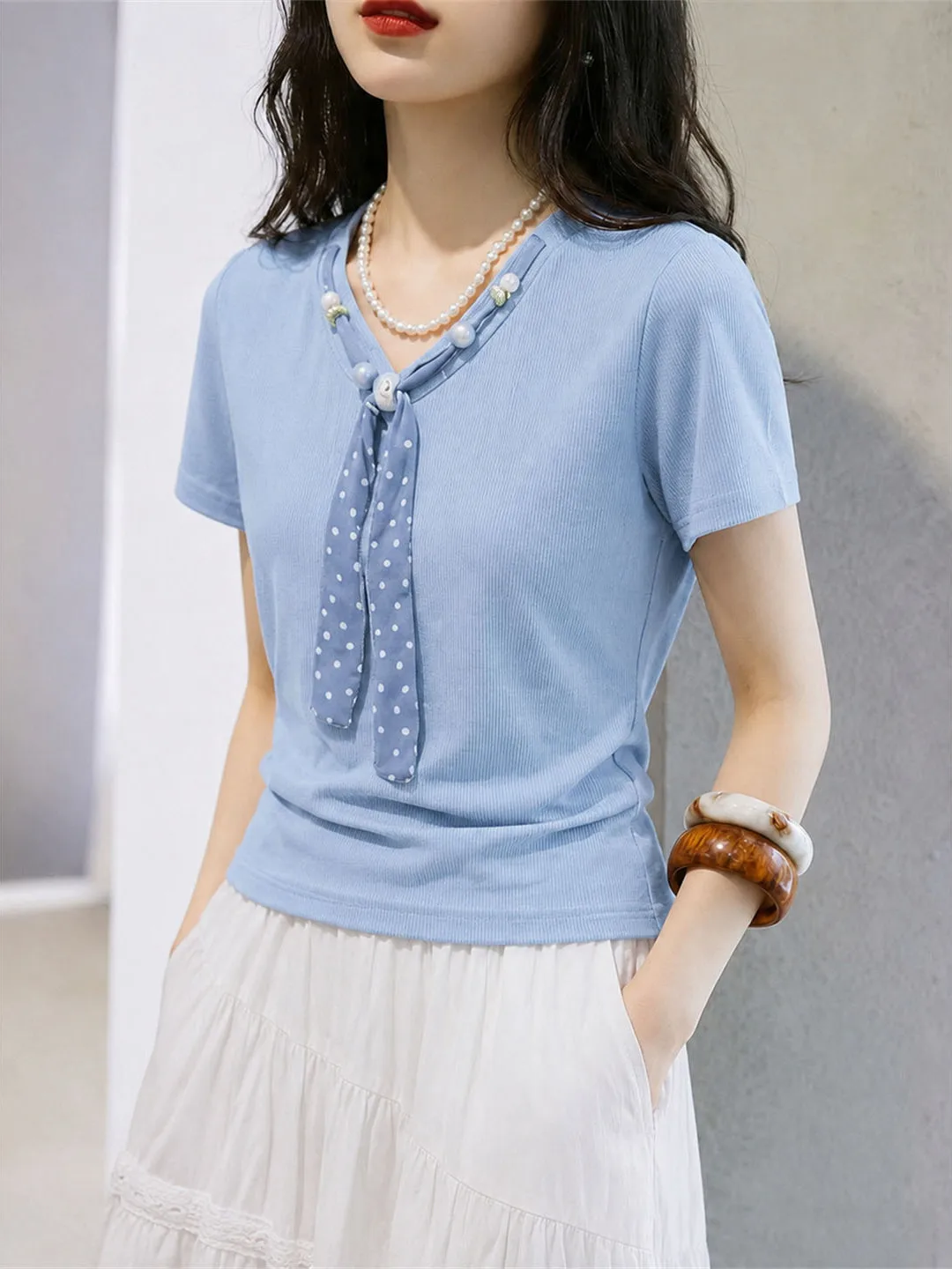 Korean Style Sweet Short Sleeve Ice Silk Knitted Top V-Neck Summer Fashionable Women's Shirt Poetic Lin Commute Straight Cut
Korean Style Sweet Short Sleeve Ice Silk Knitted Top V-Neck Summer Fashionable Women's Shirt Poetic Lin Commute Straight Cut