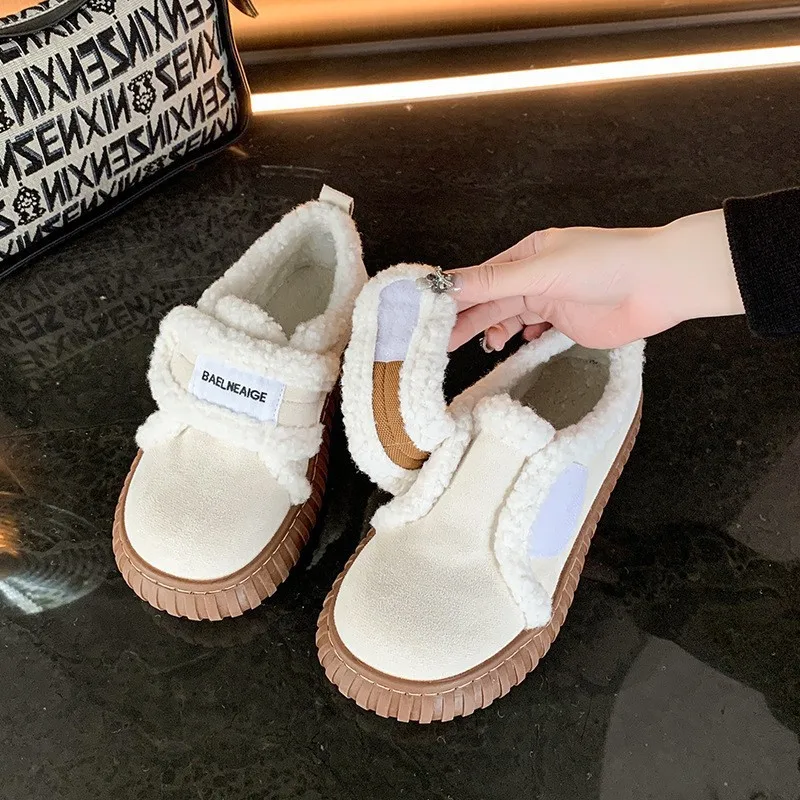 Platform-soled Fashionable Versatile Casual Snow Boots Women's Winter 2025 Piled and Thickened Velcro Mao Mao Cotton Shoes
Platform-soled Fashionable Versatile Casual Snow Boots Women's Winter 2025 Piled and Thickened Velcro Mao Mao Cotton Shoes