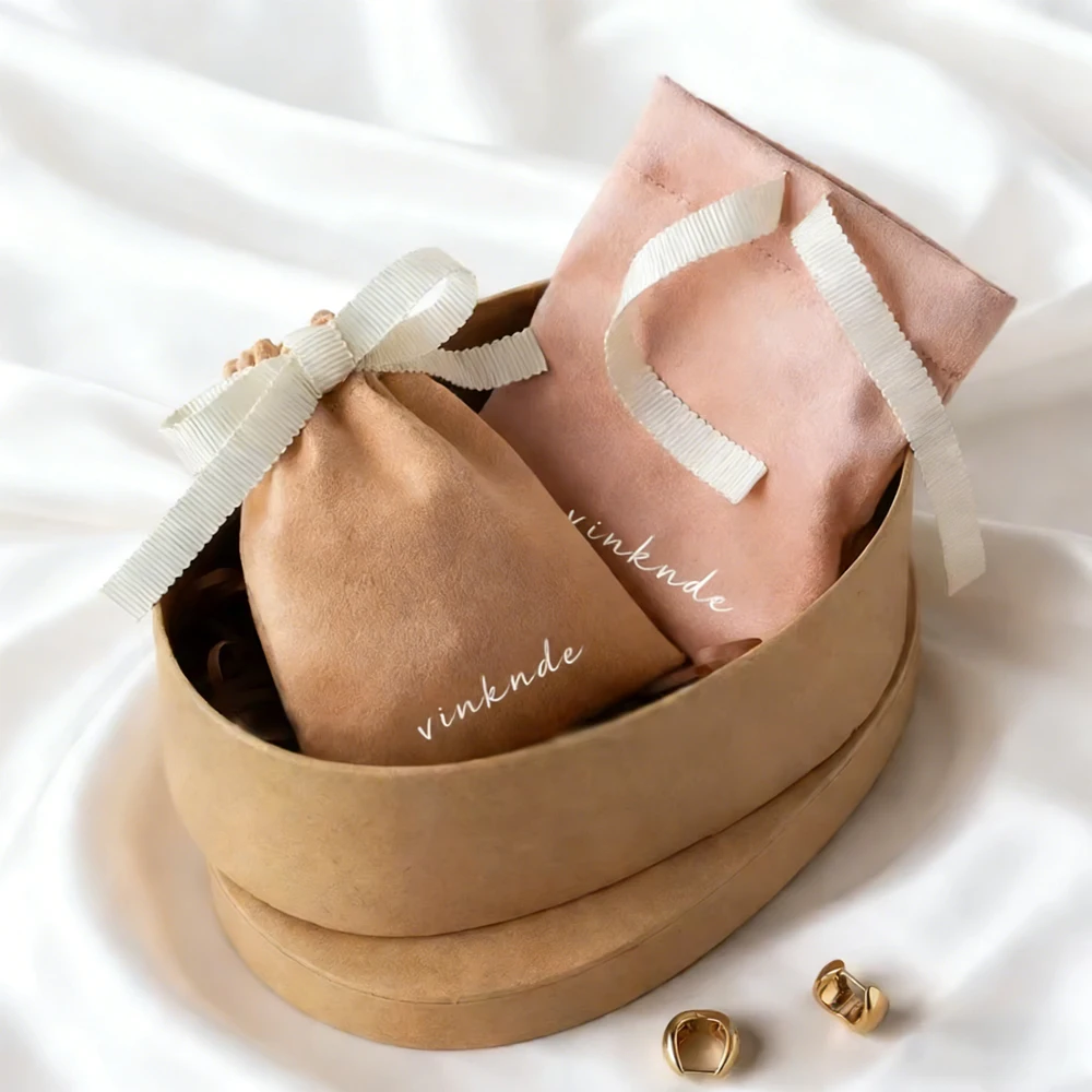 50pcs/lot Flannel Bag With Ribbon Necklace Packaging Custom Logo Gift Drawstring Storage Pouch Jewelry Ring Earrings Velvet Bags
50pcs/lot Flannel Bag With Ribbon Necklace Packaging Custom Logo Gift Drawstring Storage Pouch Jewelry Ring Earrings Velvet Bags