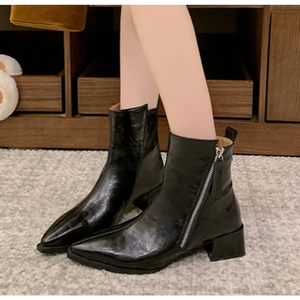 High Heels Women Ankle Boots Pointed Toe Chunky Leather Shoes Winter 2026 Sexy Pumps Elegant Chelsea Boots Mujer De Zapatillas
High Heels Women Ankle Boots Pointed Toe Chunky Leather Shoes Winter 2026 Sexy Pumps Elegant Chelsea Boots Mujer De Zapatillas