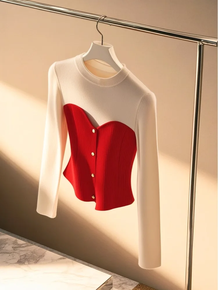 New Year Red Color-blocked Round Neck Top 2025 Winter Thickened Inner Layer High-end Shirt for Women
New Year Red Color-blocked Round Neck Top 2025 Winter Thickened Inner Layer High-end Shirt for Women