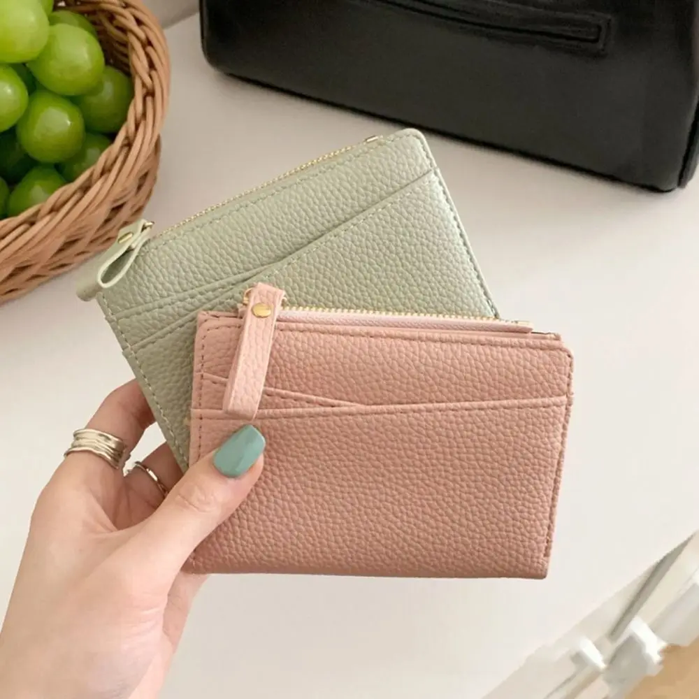 Ins PU Leather Lichee Pattern Short Wallets Portable Korean Style Women Clutch Bag Multifunctional Coin Purse Change Bag Women
Ins PU Leather Lichee Pattern Short Wallets Portable Korean Style Women Clutch Bag Multifunctional Coin Purse Change Bag Women