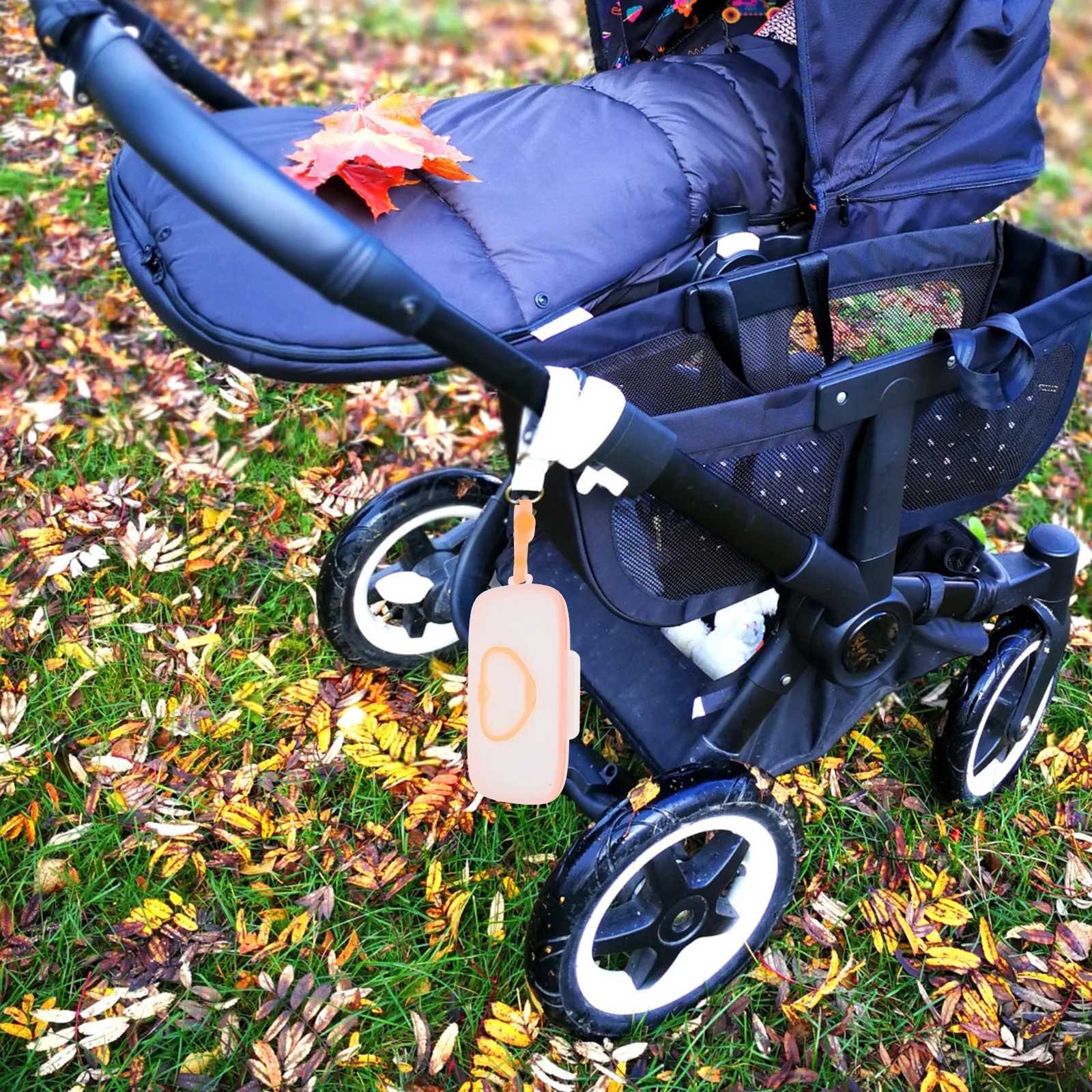 Портативный держатель для влажных салфеток (1 шт.) для детской коляски, подвесной чехол для уличного использования, удобный органайзер для детских салфеток, коробка для хранения детских салфеток
Портативный держатель для влажных салфеток (1 шт.) для детской коляски, подвесной чехол для уличного использования, удобный органайзер для детских салфеток, коробка для хранения детских салфеток