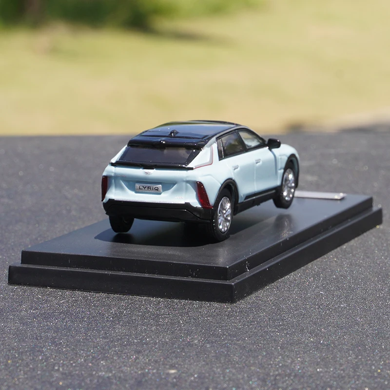 1:64 оригинальная классическая модель автомобиля Cadillac LYRIQ XLR, модель автомобиля из сплава, подарок
1:64 оригинальная классическая модель автомобиля Cadillac LYRIQ XLR, модель автомобиля из сплава, подарок