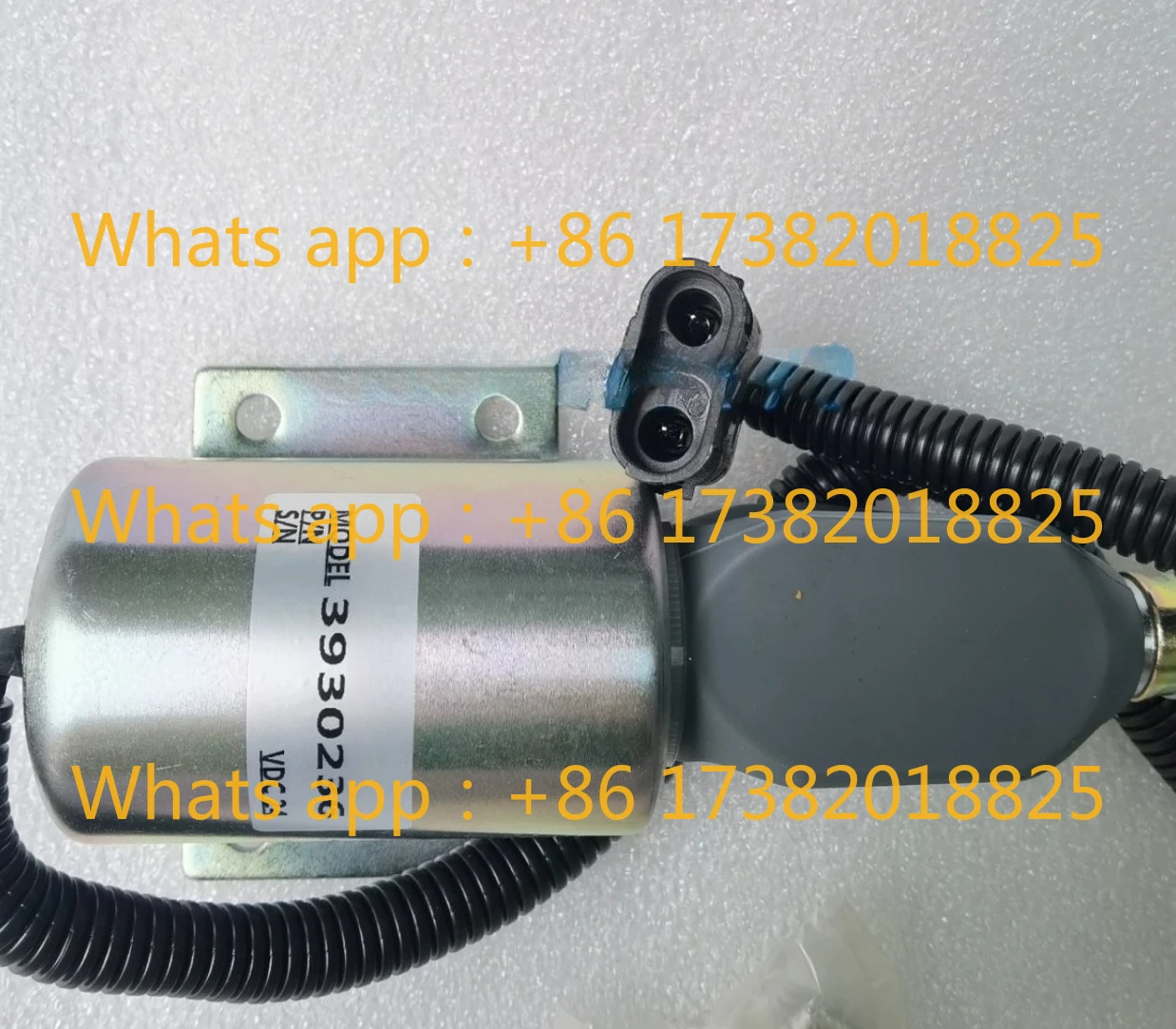 Детали инженерного оборудования Двигатель 3930236 Электромагнитный клапан отключения SA-4348-24 Контроллер отключения топлива
Детали инженерного оборудования Двигатель 3930236 Электромагнитный клапан отключения SA-4348-24 Контроллер отключения топлива