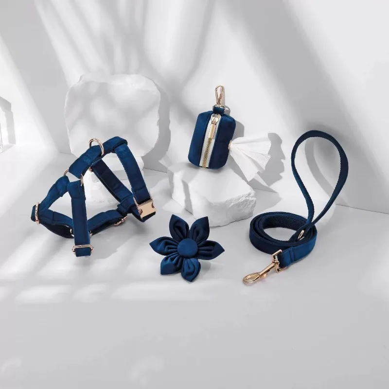 High Quality Adjustable Step in Harness Dog Collar and Leash Set Velvet Manufacturers No Pull Dog Harness Set
High Quality Adjustable Step in Harness Dog Collar and Leash Set Velvet Manufacturers No Pull Dog Harness Set