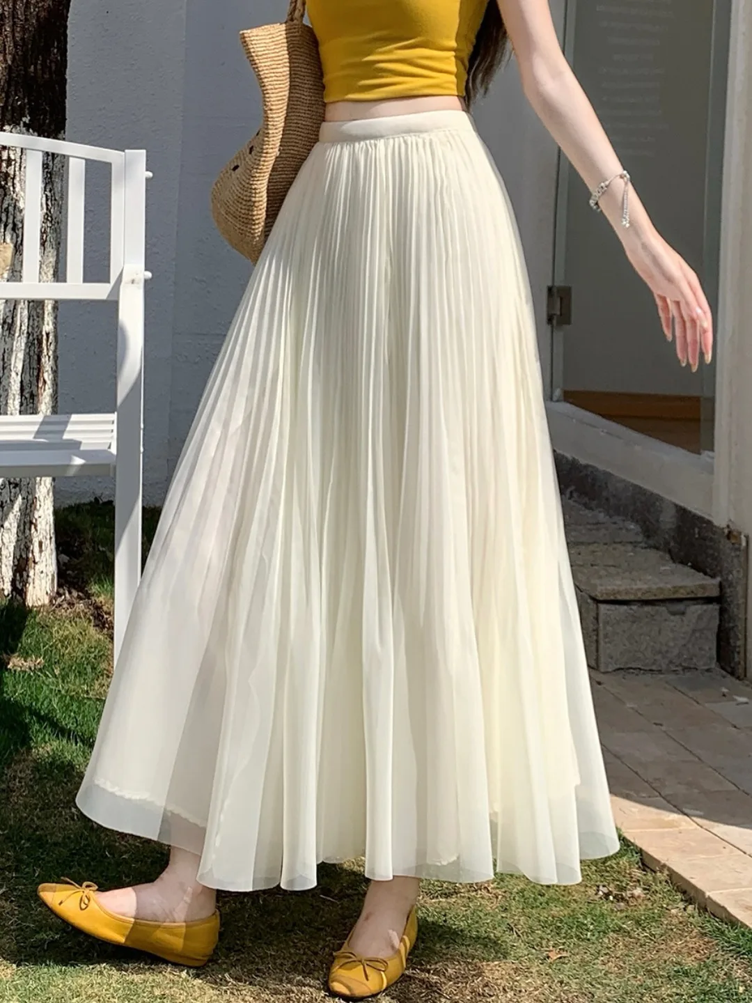 Summer New Style Women's A-Line Midi Skirt Soft Comfortable Pleated Net Gauze Loose Fit High Waist Korean Style City Commute
Summer New Style Women's A-Line Midi Skirt Soft Comfortable Pleated Net Gauze Loose Fit High Waist Korean Style City Commute