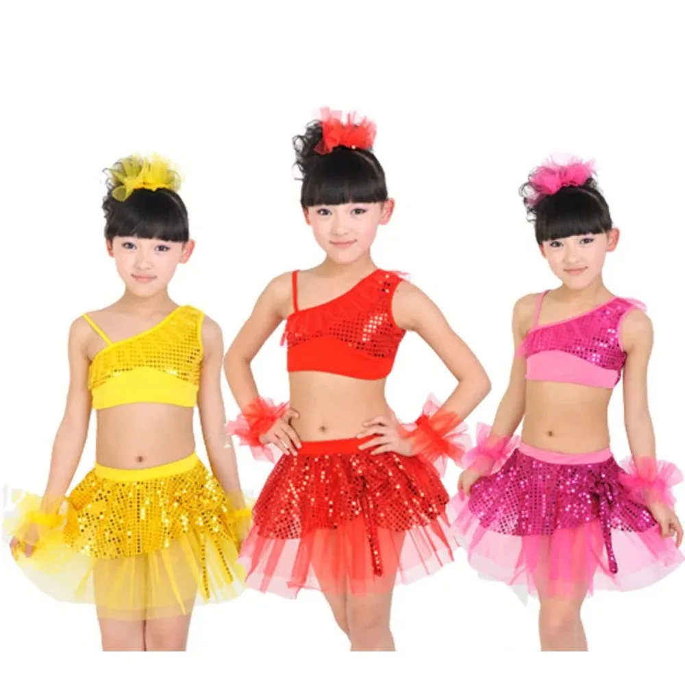 children in new stage costumes of Latin dance modern split skirt dance dress sequins 
children in new stage costumes of Latin dance modern split skirt dance dress sequins