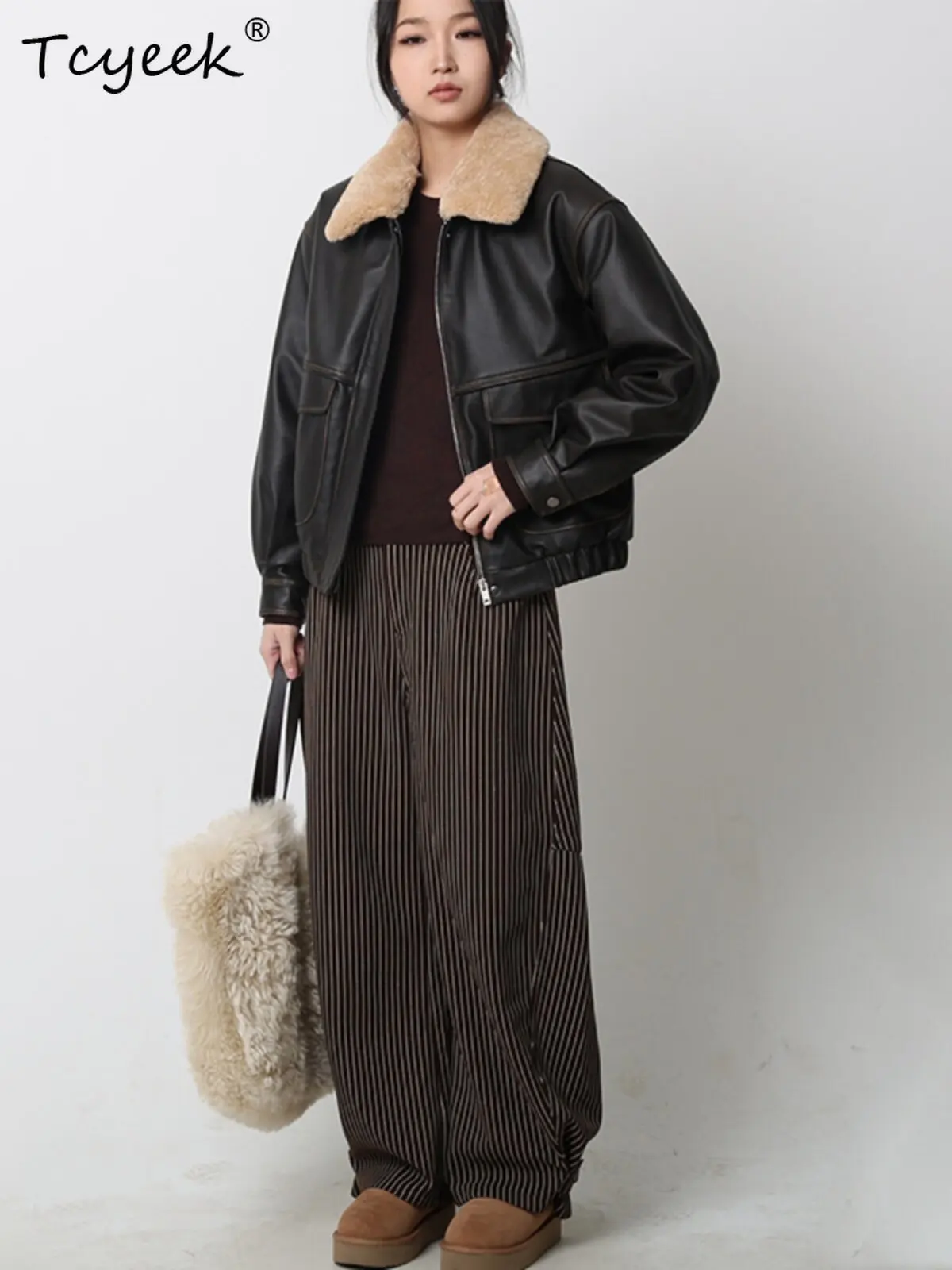 Tcyeek Real Sheepskin Goose Down Coat Autumn Winter Clothes Trendy Loose Fit Women's Genuine Leather Jacket Wool Collar 2026
Tcyeek Real Sheepskin Goose Down Coat Autumn Winter Clothes Trendy Loose Fit Women's Genuine Leather Jacket Wool Collar 2026