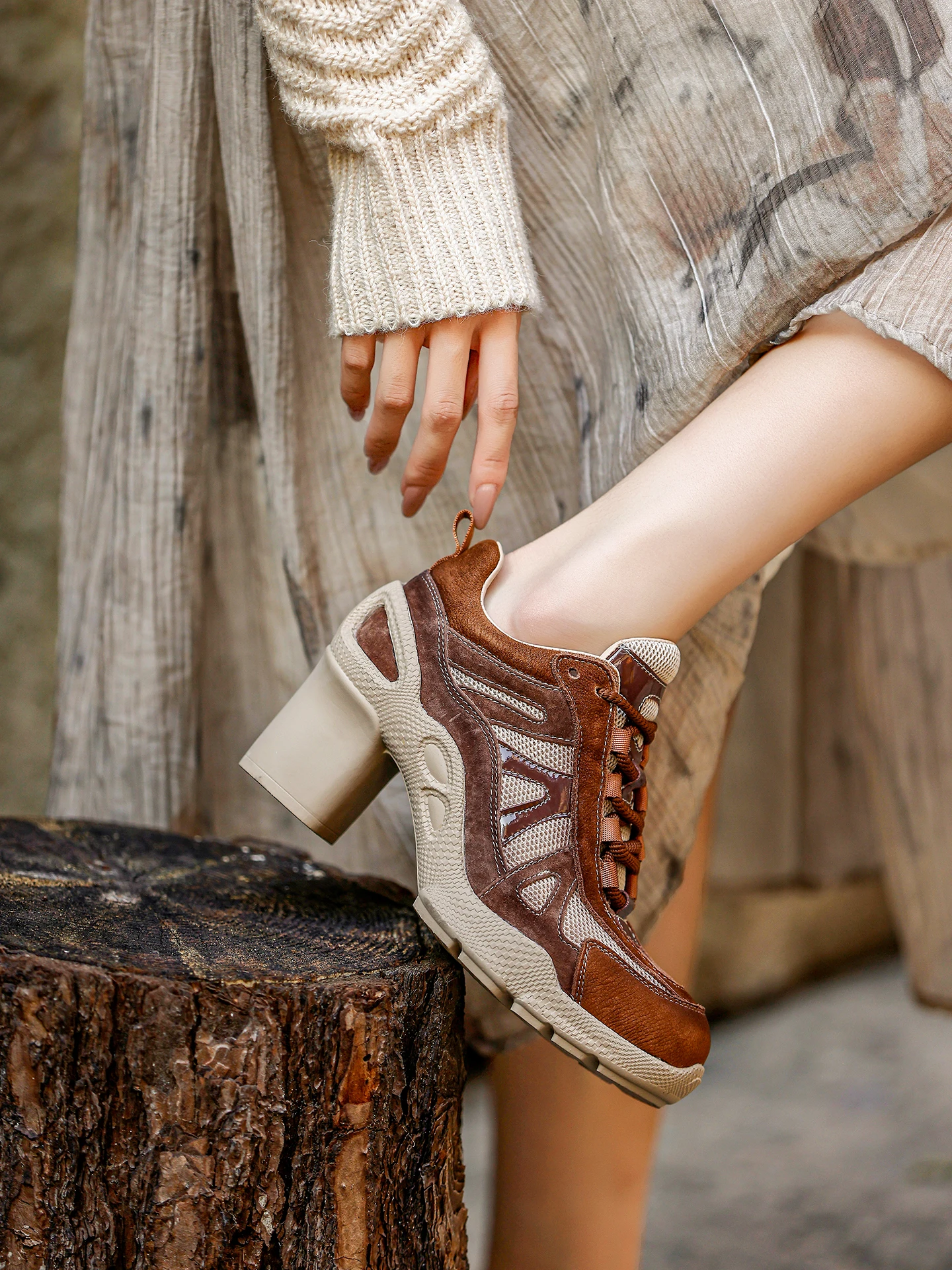 Женские ботинки ручной работы на высоком каблуке Faion ort Tube в стиле ретро Sle Thi Bot Casual oes Уникальный дизайн Sensation из искусственного материала
Женские ботинки ручной работы на высоком каблуке Faion ort Tube в стиле ретро Sle Thi Bot Casual oes Уникальный дизайн Sensation из искусственного материала