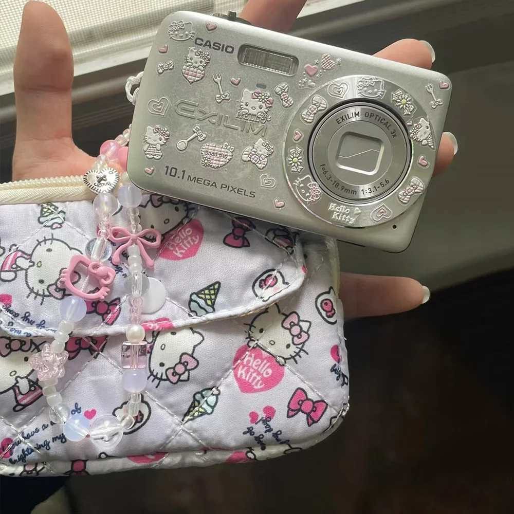 Кошелек с героями мультфильмов «Hello Kitty», кошельки в стиле аниме, держатель для карт, сумка для хранения CCD, органайзер для гигиенических салфеток, мини-футляр для макияжа, подарки
Кошелек с героями мультфильмов «Hello Kitty», кошельки в стиле аниме, держатель для карт, сумка для хранения CCD, органайзер для гигиенических салфеток, мини-футляр для макияжа, подарки