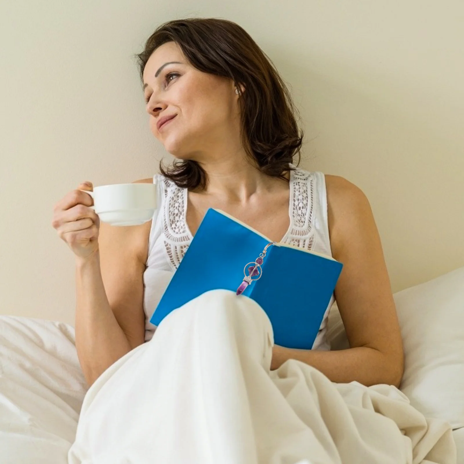 1Pcs Creative Crystal Bookmark Craft Pendant Unique Reading Tag Practical Book Reading Accessory Bookmark
1Pcs Creative Crystal Bookmark Craft Pendant Unique Reading Tag Practical Book Reading Accessory Bookmark