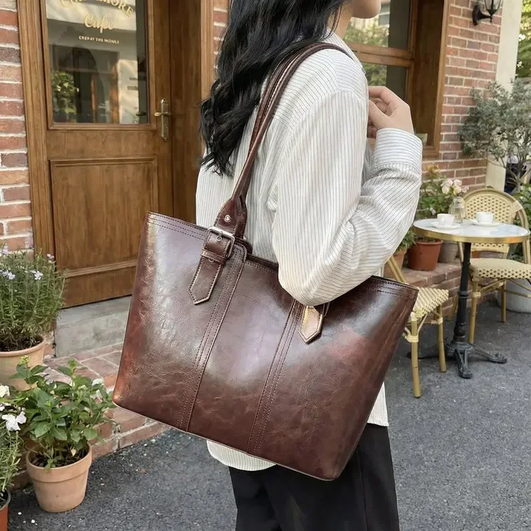PU Leather Women’s Handbag 2026 New Handbag For Women Fashion Crossbody bag for women Trend Shoulder bag for women
PU Leather Women’s Handbag 2026 New Handbag For Women Fashion Crossbody bag for women Trend Shoulder bag for women