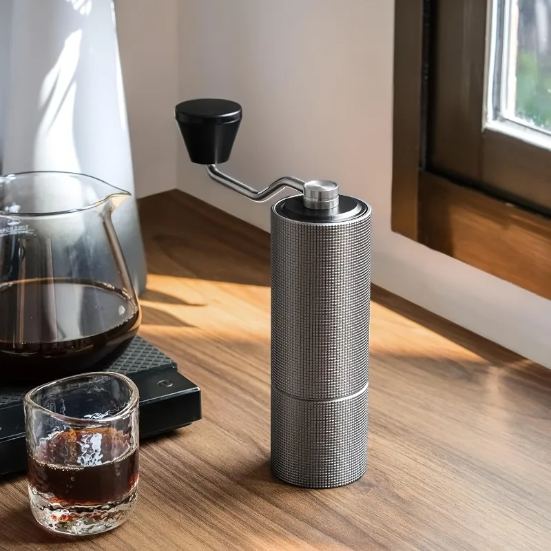 Hot Sale Chestnut C2 Upgrade Portable Coffee Grinder Hand Manual Grinder Grind Machine Mill With Double Bearing Positioning
Hot Sale Chestnut C2 Upgrade Portable Coffee Grinder Hand Manual Grinder Grind Machine Mill With Double Bearing Positioning