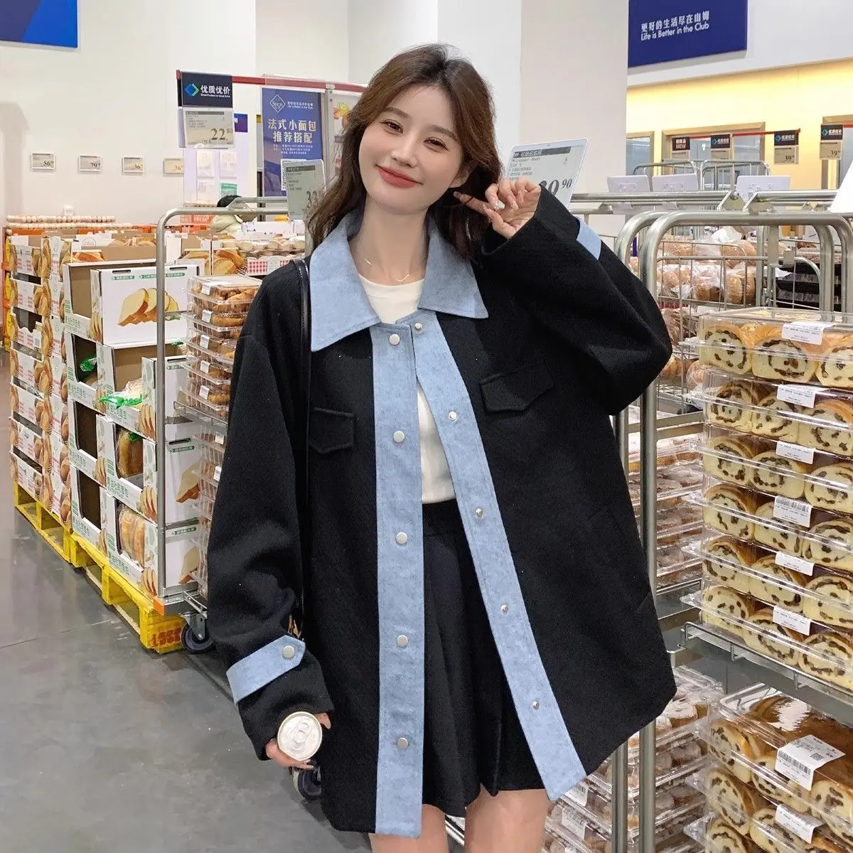 Casual Spring Women Denim Patchwork Jacket Polo Collar Loose Fit Long Sleeve Mid Length Coat Spring Autumn Long Sleeve Outwear
Casual Spring Women Denim Patchwork Jacket Polo Collar Loose Fit Long Sleeve Mid Length Coat Spring Autumn Long Sleeve Outwear