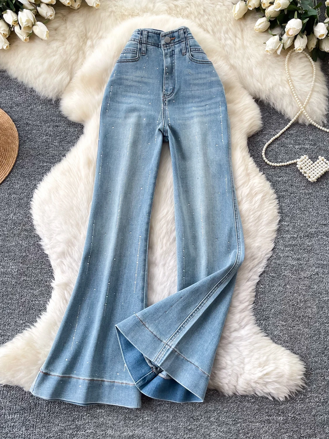 Retro High Waist Denim Wide Leg Pants Women's Zipper Slimming Elastic Spiritual Flared Pants Spring Season Ladies Jeans
Retro High Waist Denim Wide Leg Pants Women's Zipper Slimming Elastic Spiritual Flared Pants Spring Season Ladies Jeans