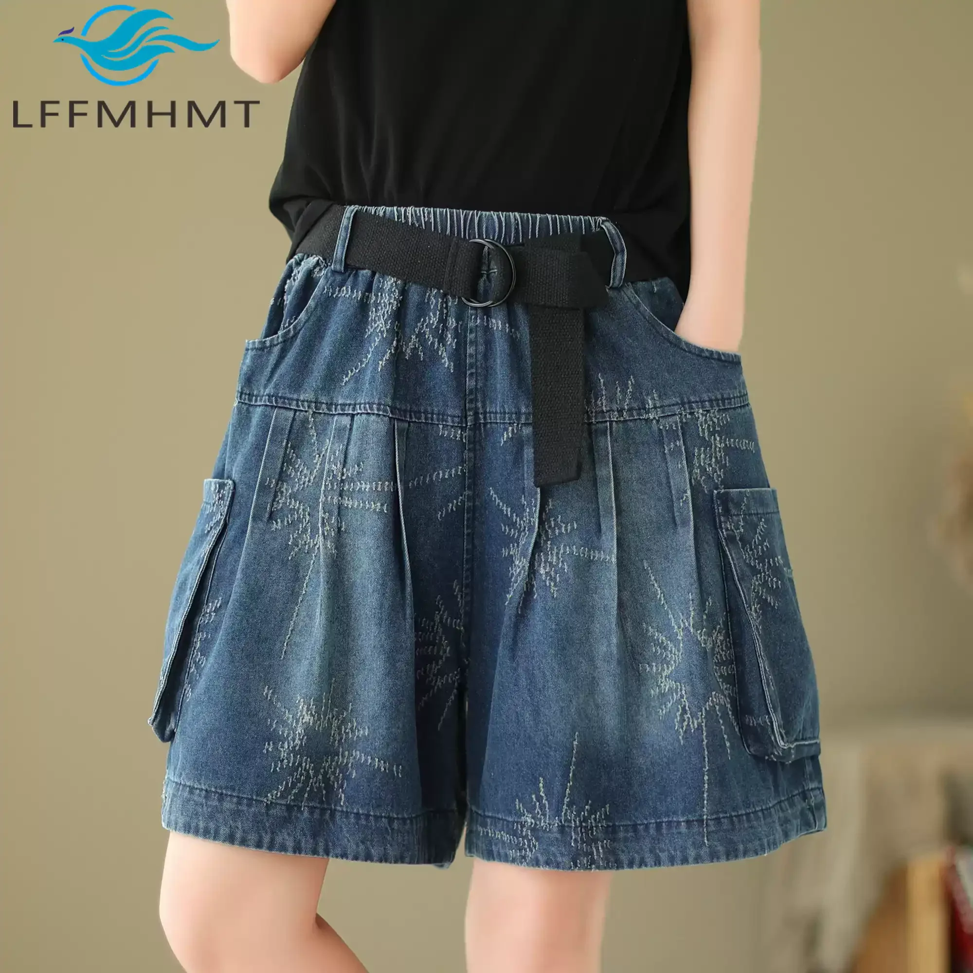 Summer Fashion Women's Vintage Blue Denim Shorts Good Quality Jacquard Multi-pocket Loose Casual Elastic Waist Half Length Pants
Summer Fashion Women's Vintage Blue Denim Shorts Good Quality Jacquard Multi-pocket Loose Casual Elastic Waist Half Length Pants