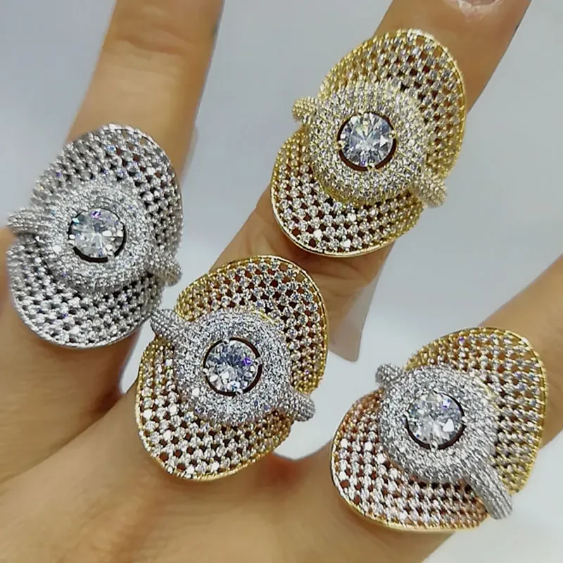 Soramoore Noble Luxury Big Rings Charm AAA Baguette Cut Cubic Zircon Bridal Wedding Rings For Women Shiny Party Wedding Jewelry
Soramoore Noble Luxury Big Rings Charm AAA Baguette Cut Cubic Zircon Bridal Wedding Rings For Women Shiny Party Wedding Jewelry