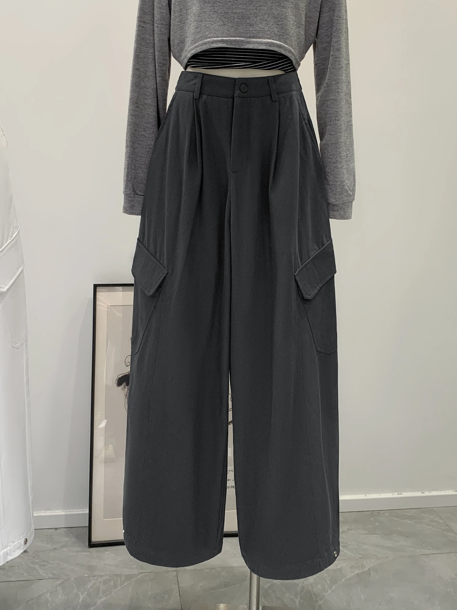 American Retro Grey Wide Leg Work Pants Women Loose BF Lazy Style Straight Casual Long Trousers High Waist Straight Tube Pant...
American Retro Grey Wide Leg Work Pants Women Loose BF Lazy Style Straight Casual Long Trousers High Waist Straight Tube Pant...
