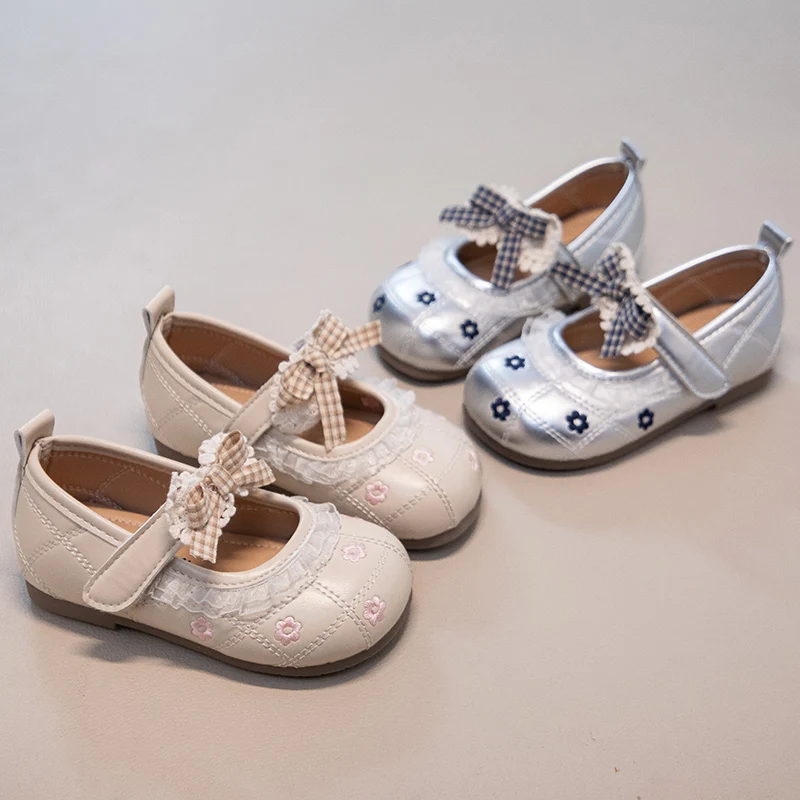 Fashion Baby First Walking Shoes New Spring Cute Multifunctional Girl Bow Princess Shoes Comfortable Children's Casual Shoes
Fashion Baby First Walking Shoes New Spring Cute Multifunctional Girl Bow Princess Shoes Comfortable Children's Casual Shoes